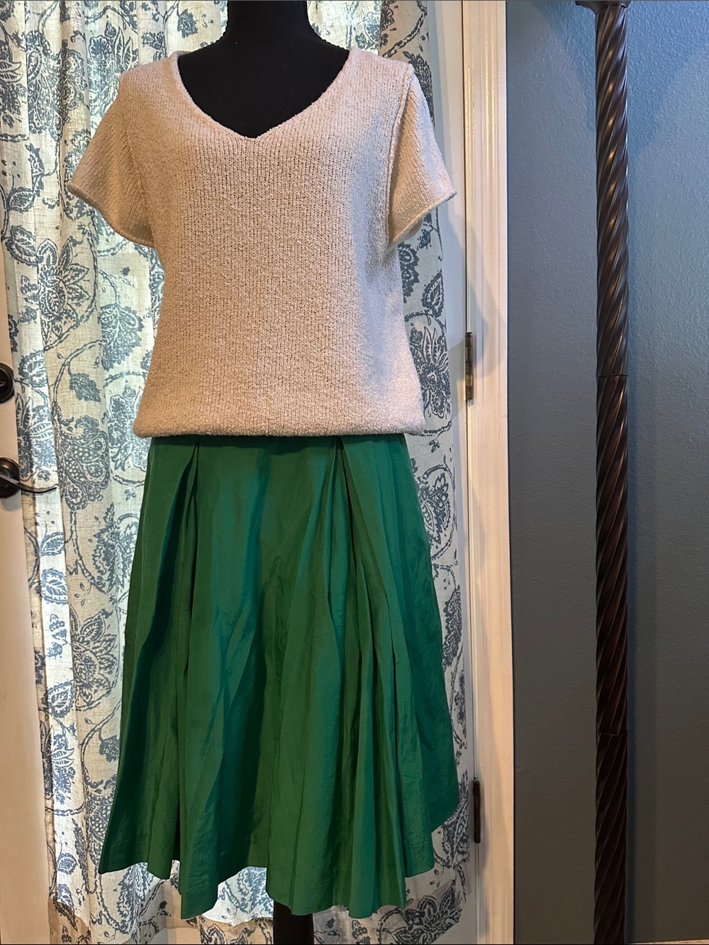 Banana Republic Emerald Green Circle Skirt Cotton / Silk Blend